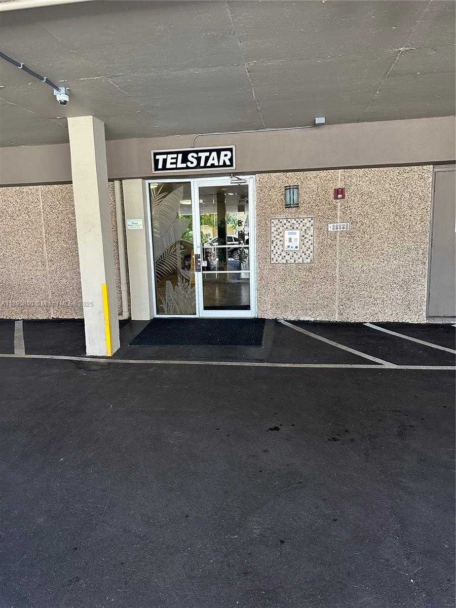 Small Image of 1811 JEFFERSON ST #310, Hollywood Number 16