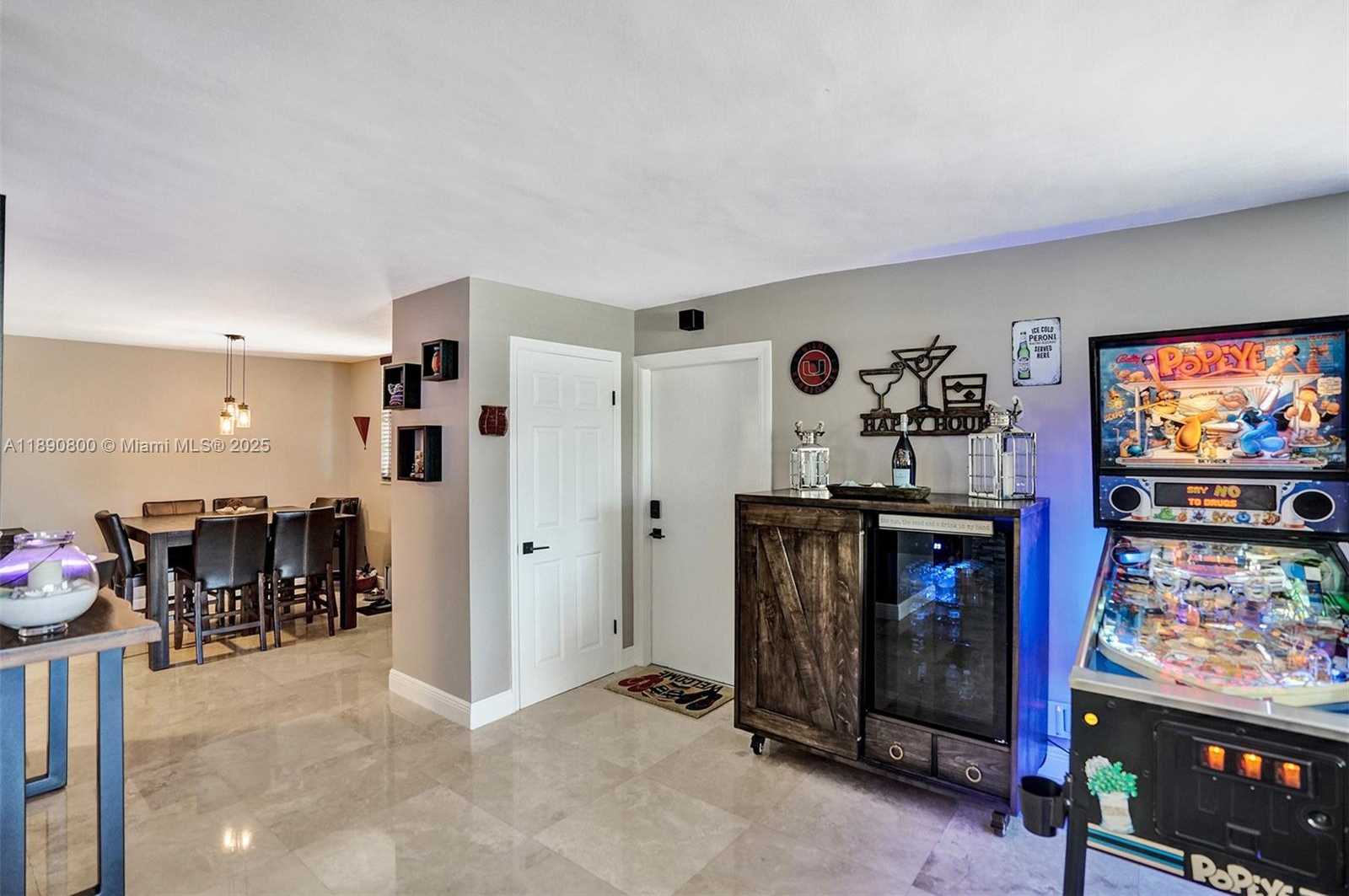 Small Image of 1811 JEFFERSON ST #310, Hollywood Number 32