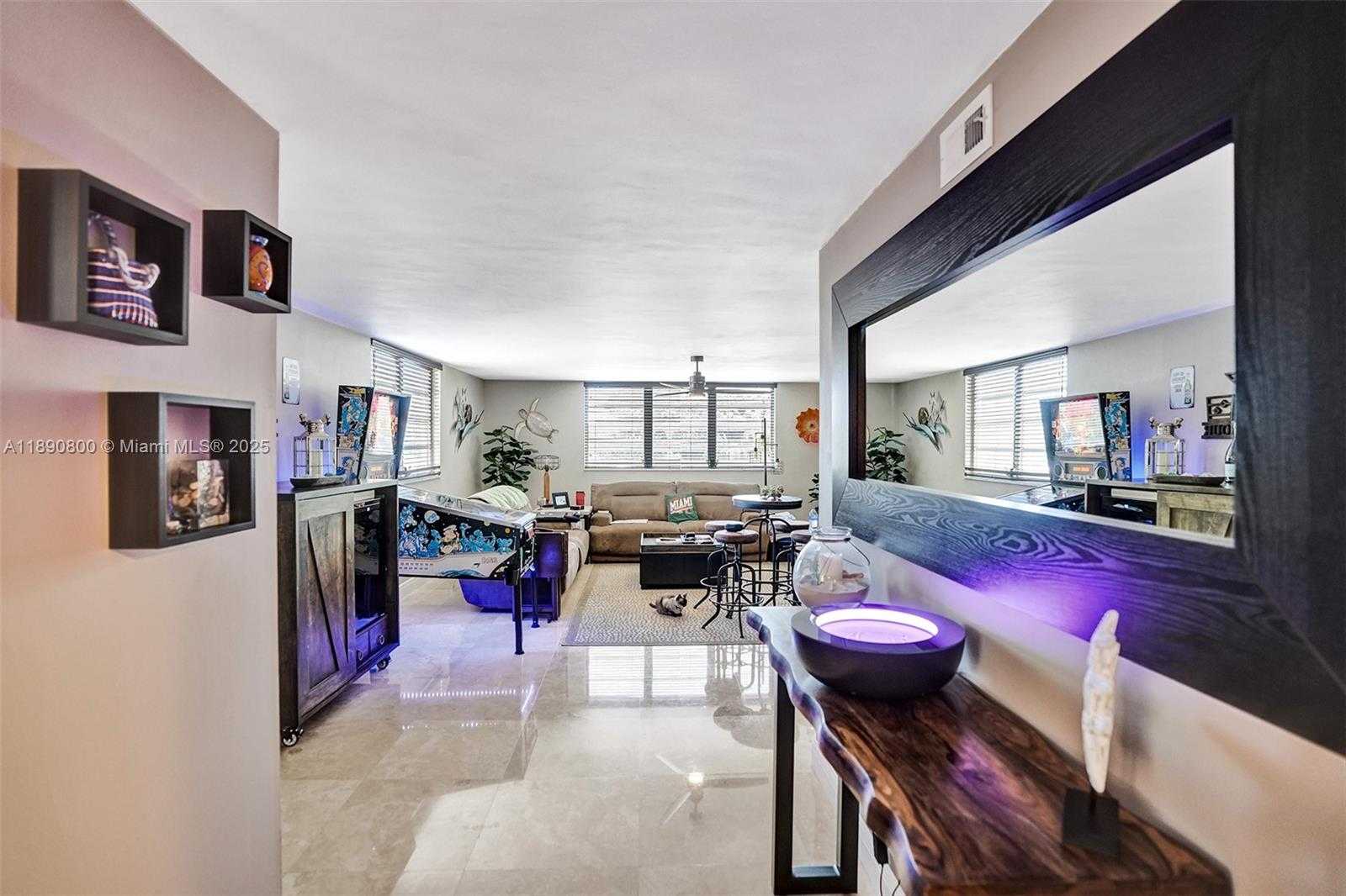 Small Image of 1811 JEFFERSON ST #310, Hollywood Number 33