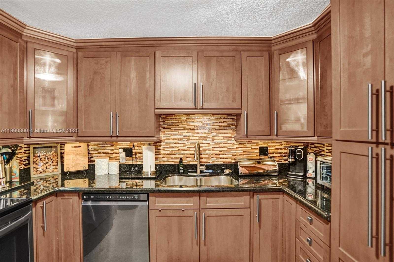 Small Image of 1811 JEFFERSON ST #310, Hollywood Number 36