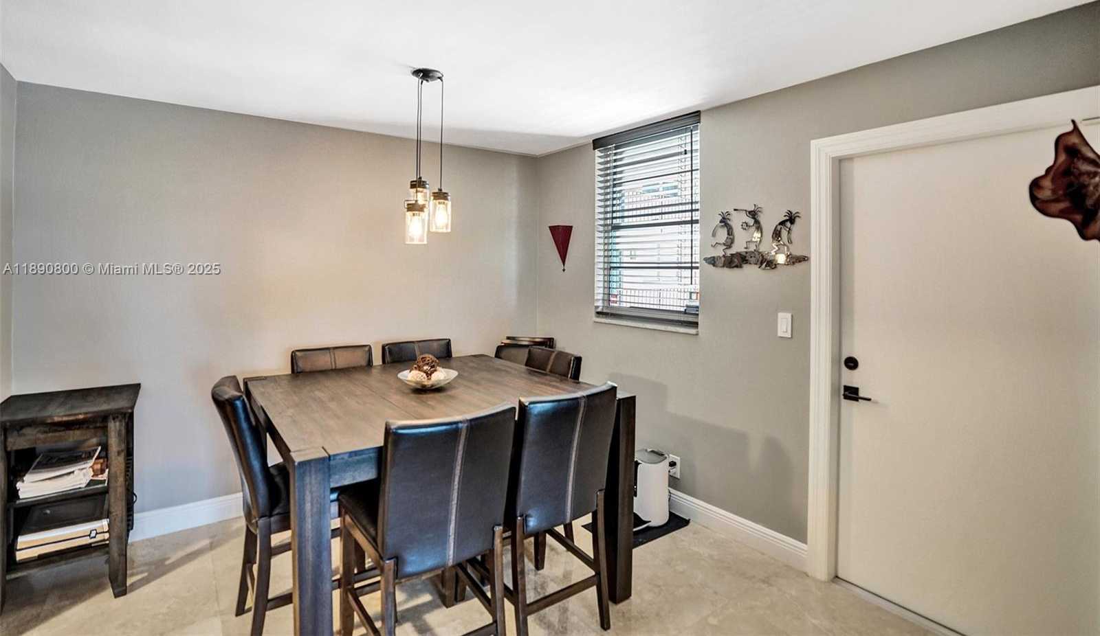 Small Image of 1811 JEFFERSON ST #310, Hollywood Number 42