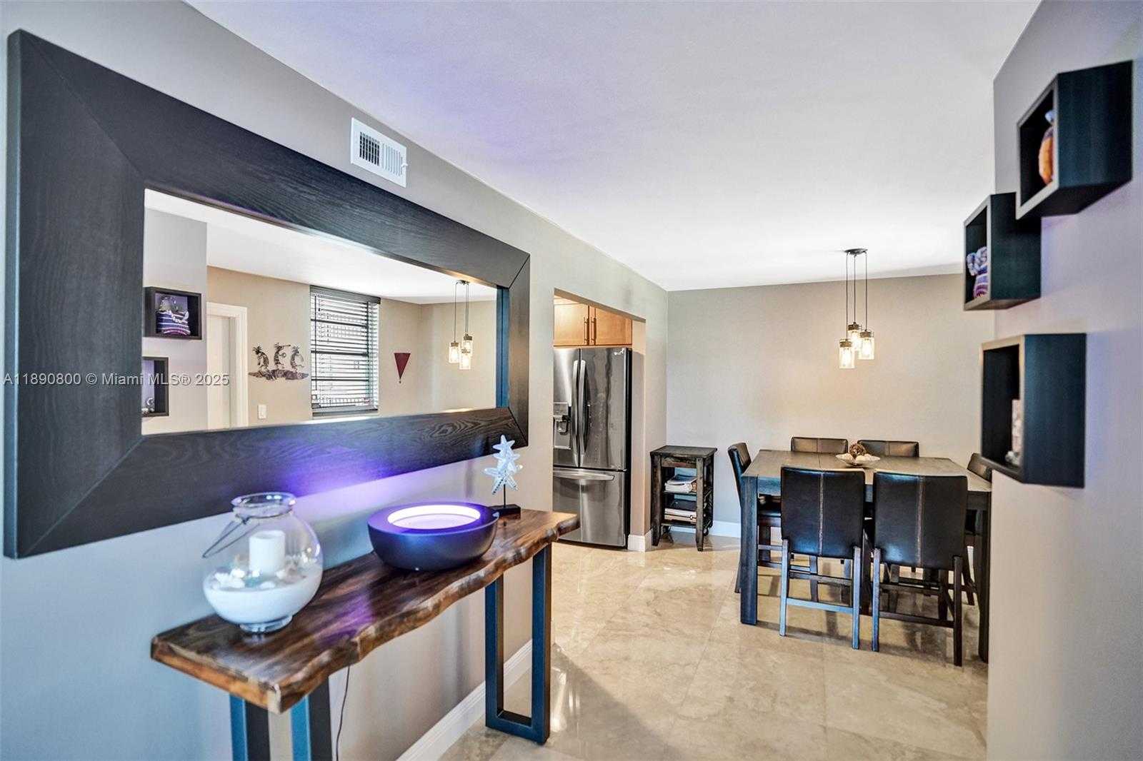 Small Image of 1811 JEFFERSON ST #310, Hollywood Number 44