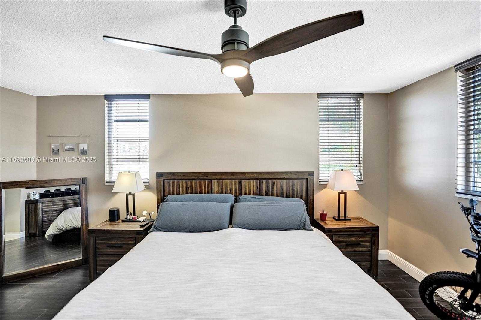 Small Image of 1811 JEFFERSON ST #310, Hollywood Number 52