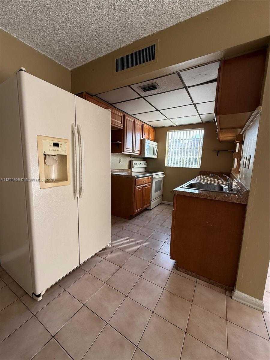 Small Image of 9390 WEST FLAGLER ST #224C, Miami Number 7