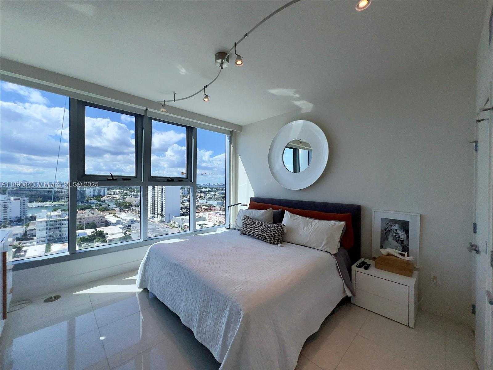Small Image of 6899 COLLINS AVE #1709, Miami Beach Number 19