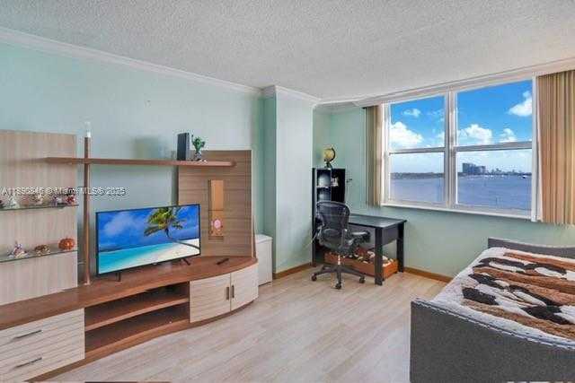Small Image of 500 BAYVIEW DR #622, Sunny Isles Beach Number 13