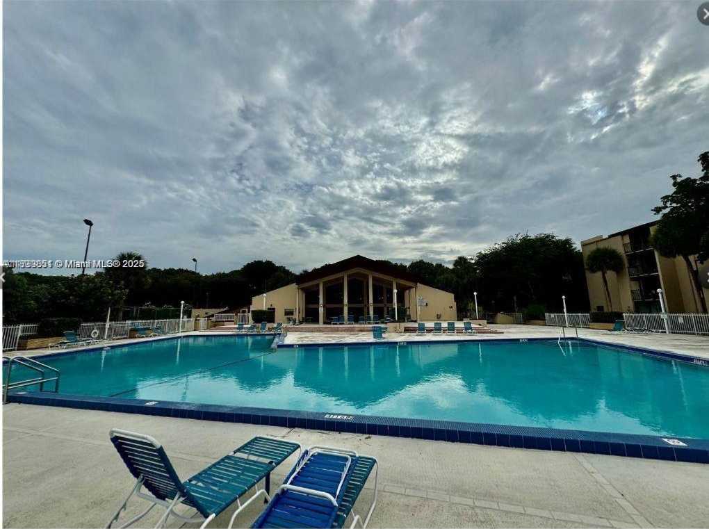 Small Image of 14501 NORTH KENDALL DR #207H, Miami Number 21