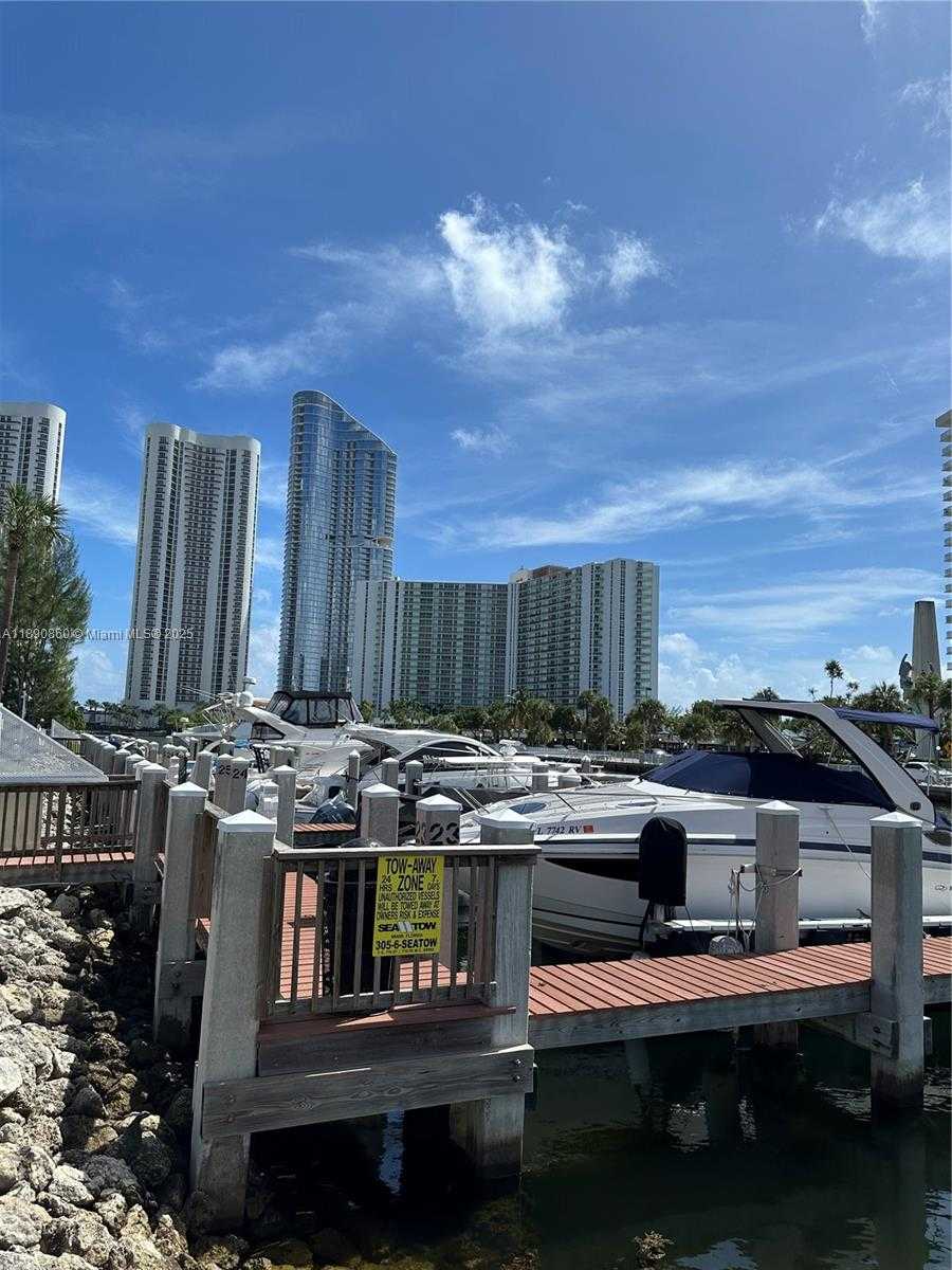 Small Image of 400 KINGS POINT DR #614, Sunny Isles Beach Number 21