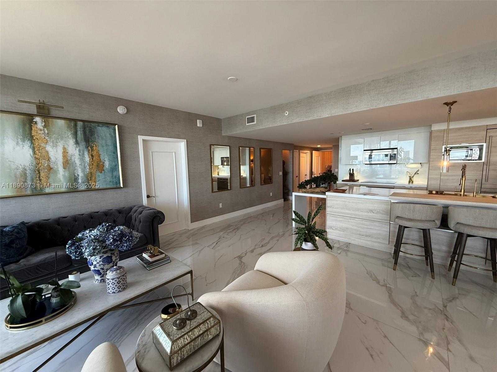 Small Image of 16385 BISCAYNE BLVD #3018, North Miami Beach Number 3