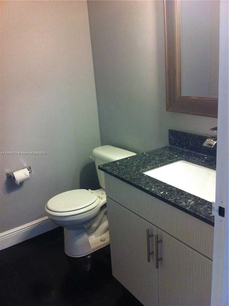 Small Image of 16558 NORTH EAST 26TH AVE #5I, North Miami Beach Number 2