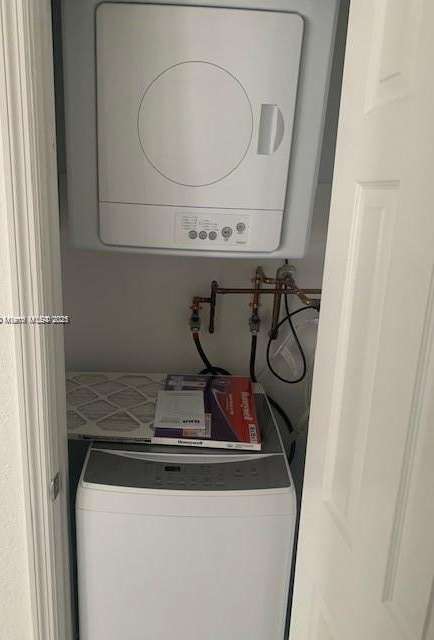 Small Image of 95 EDGEWATER DR #104, Coral Gables Number 15