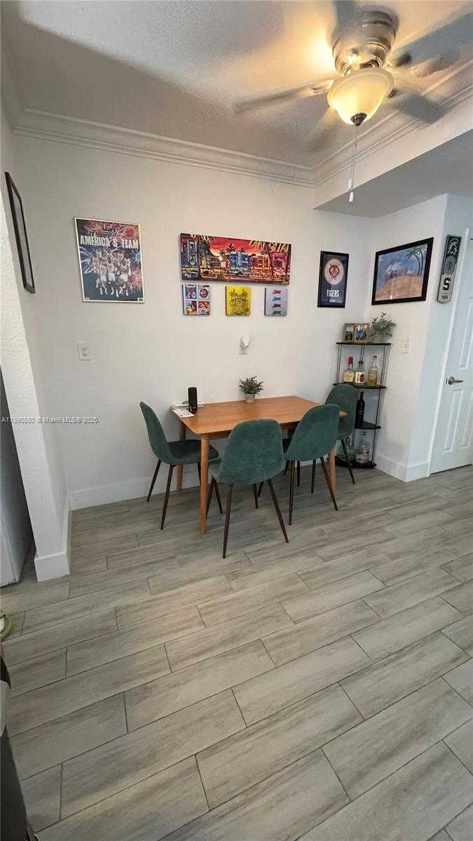 Small Image of 95 EDGEWATER DR #104, Coral Gables Number 3