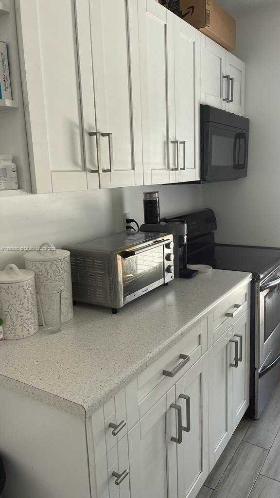 Small Image of 95 EDGEWATER DR #104, Coral Gables Number 7