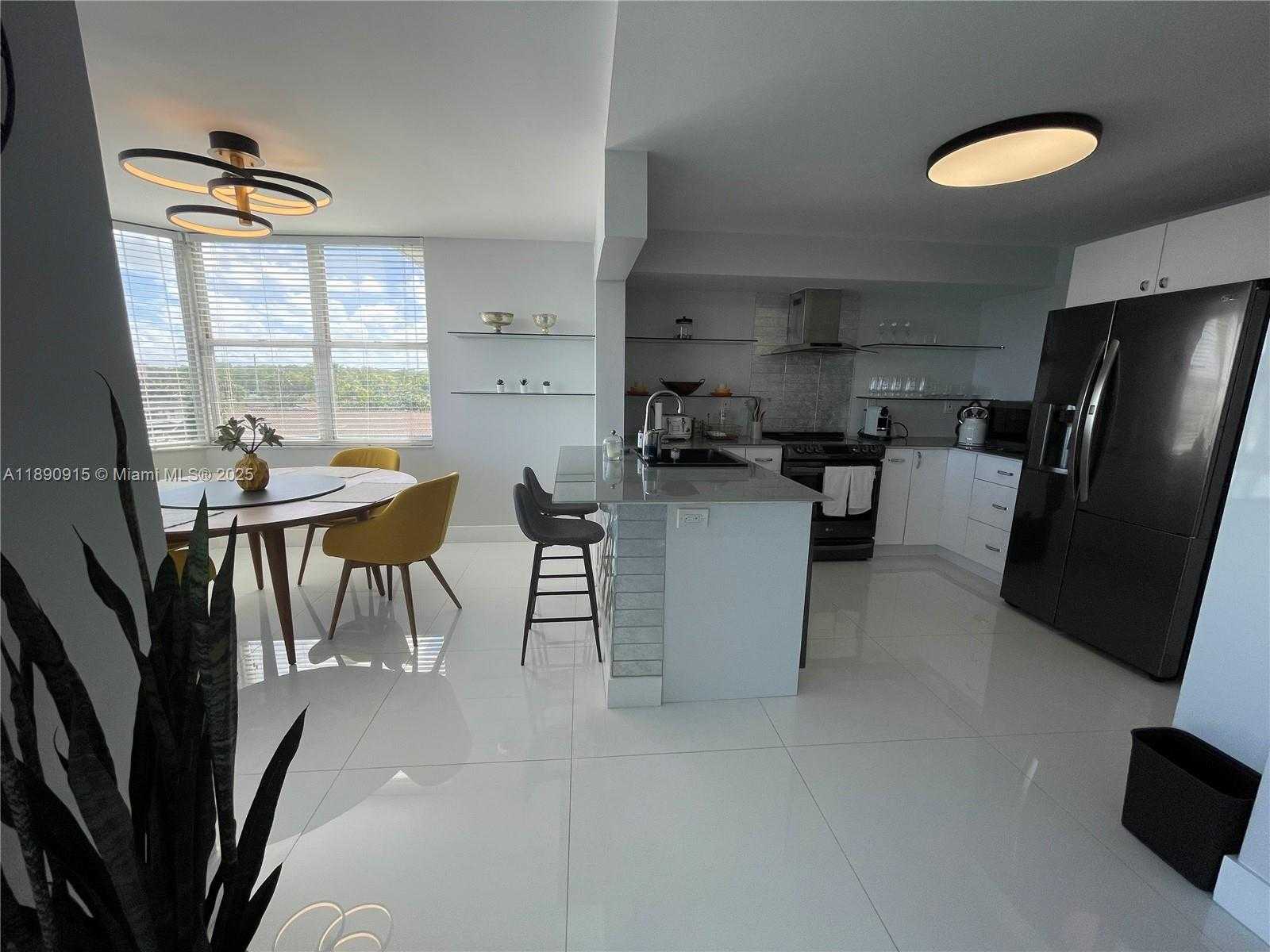 Small Image of 16570 NORTH EAST 26TH AVE #5H, North Miami Beach Number 3