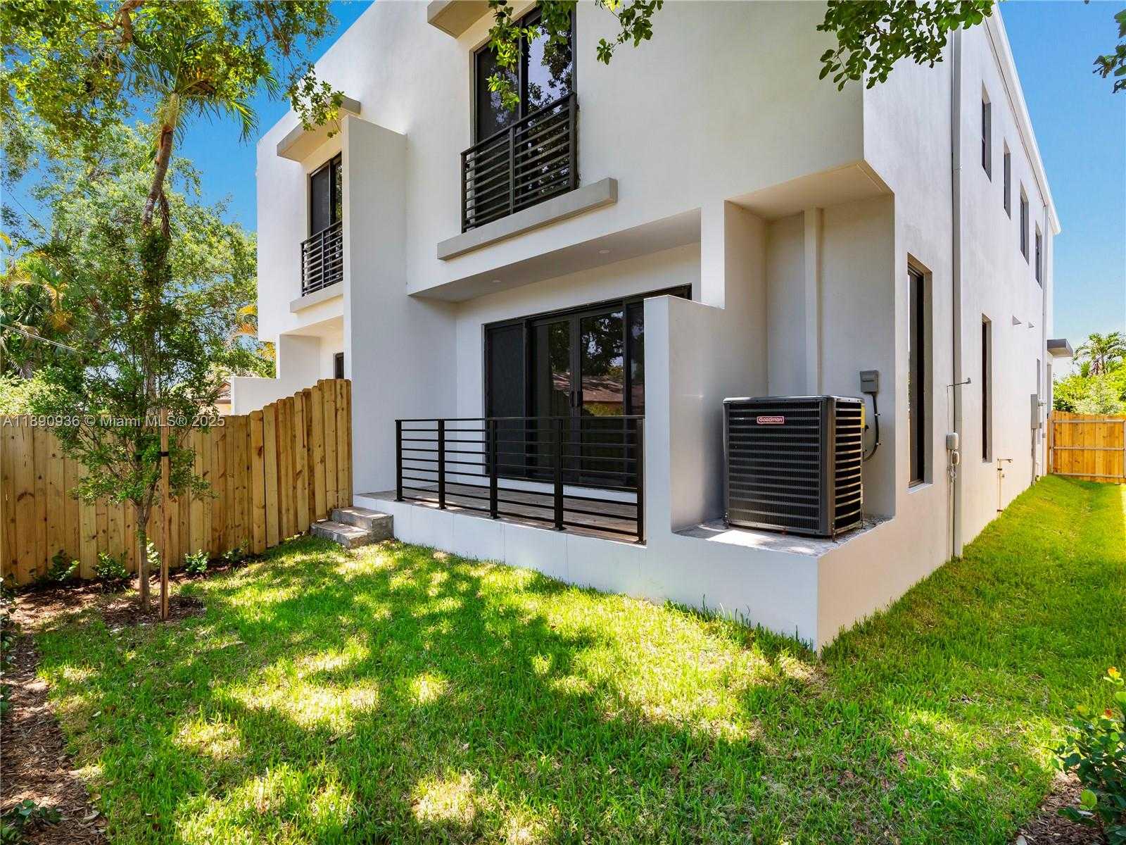 Small Image of 843 SOUTH WEST 29TH ST #843, Fort Lauderdale Number 17