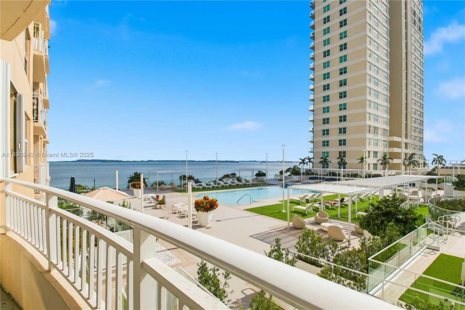 Small Image of 770 CLAUGHTON ISLAND DR #510, Miami Number 10