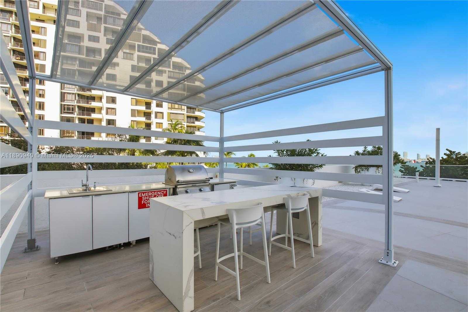 Small Image of 770 CLAUGHTON ISLAND DR #510, Miami Number 20