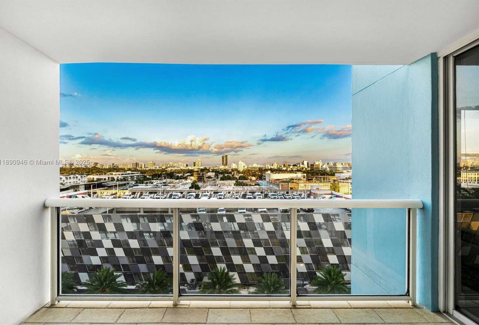 Small Image of 1800 SUNSET HARBOUR DR #1007, Miami Beach Number 14