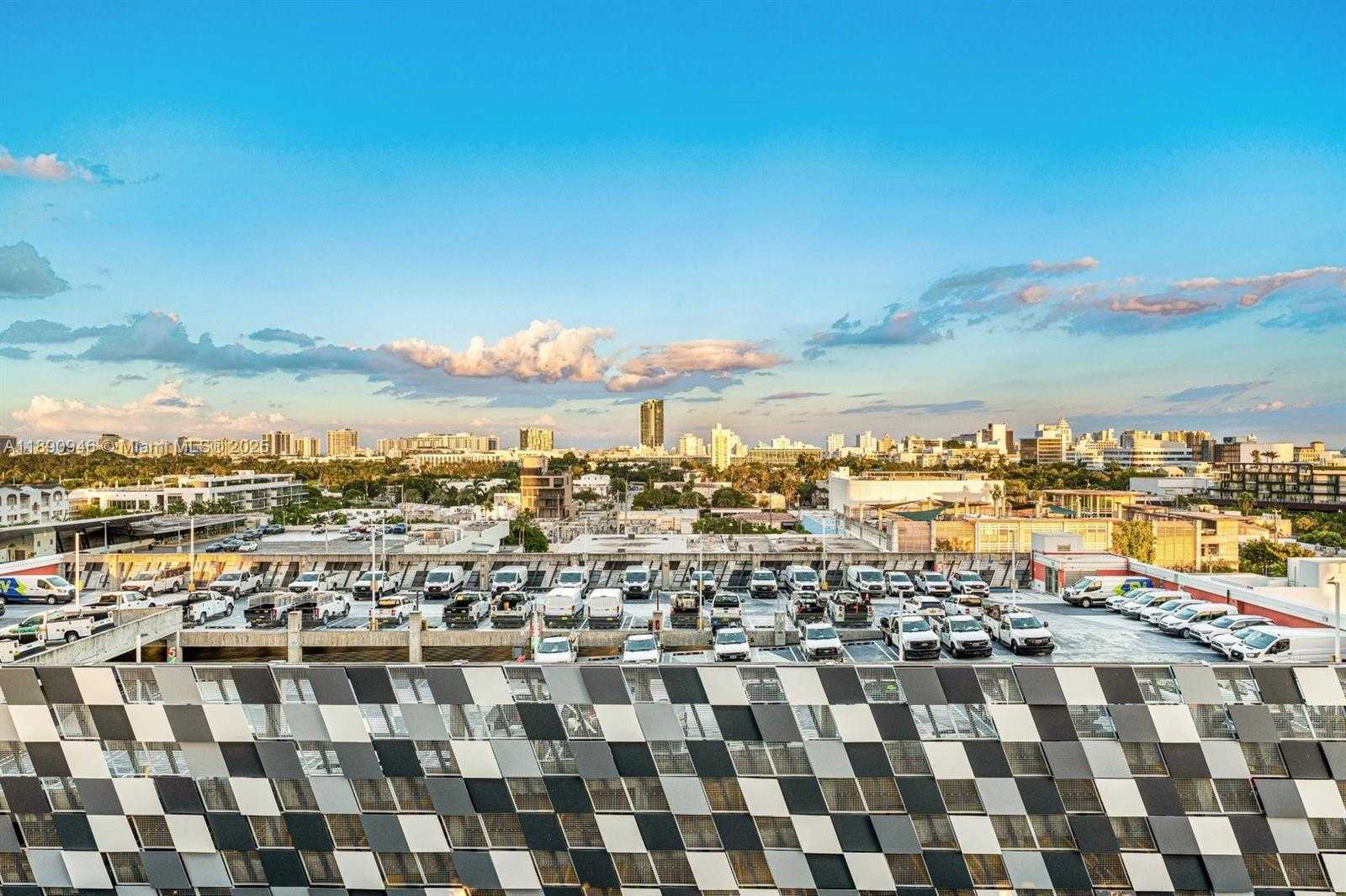 Small Image of 1800 SUNSET HARBOUR DR #1007, Miami Beach Number 15
