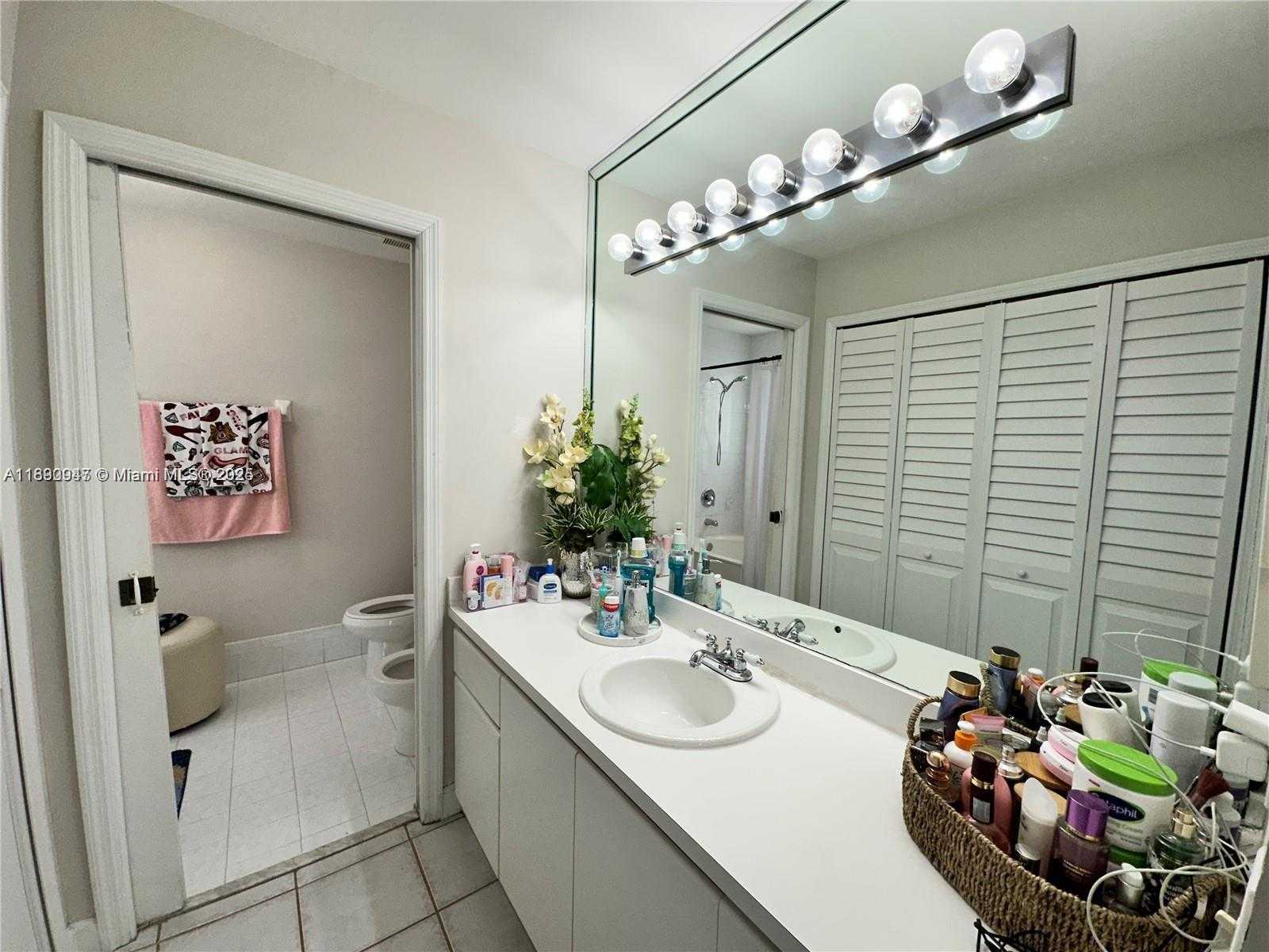 Small Image of 12972 NORTH WEST 10TH ST, Miami Number 11