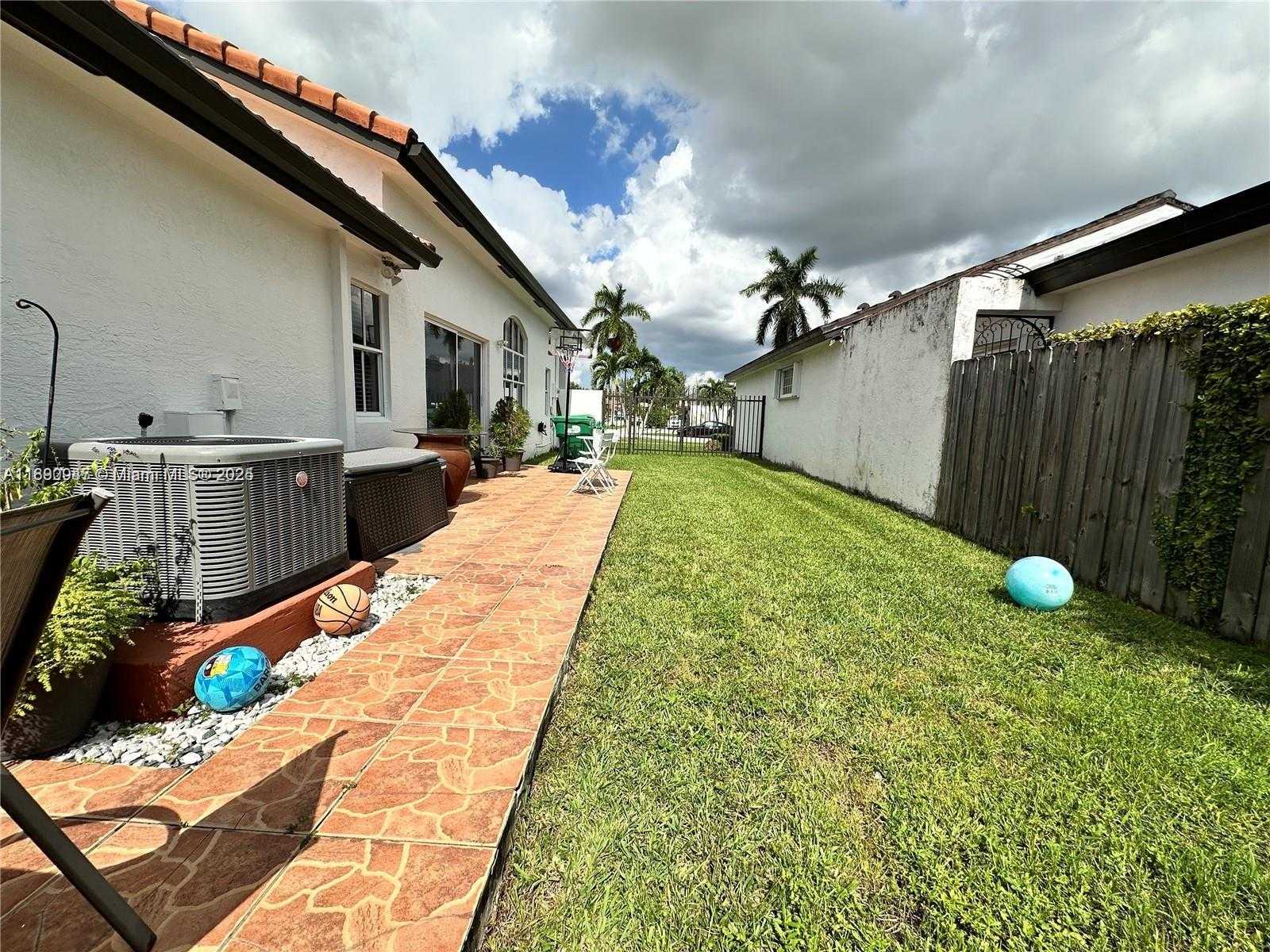 Small Image of 12972 NORTH WEST 10TH ST, Miami Number 18