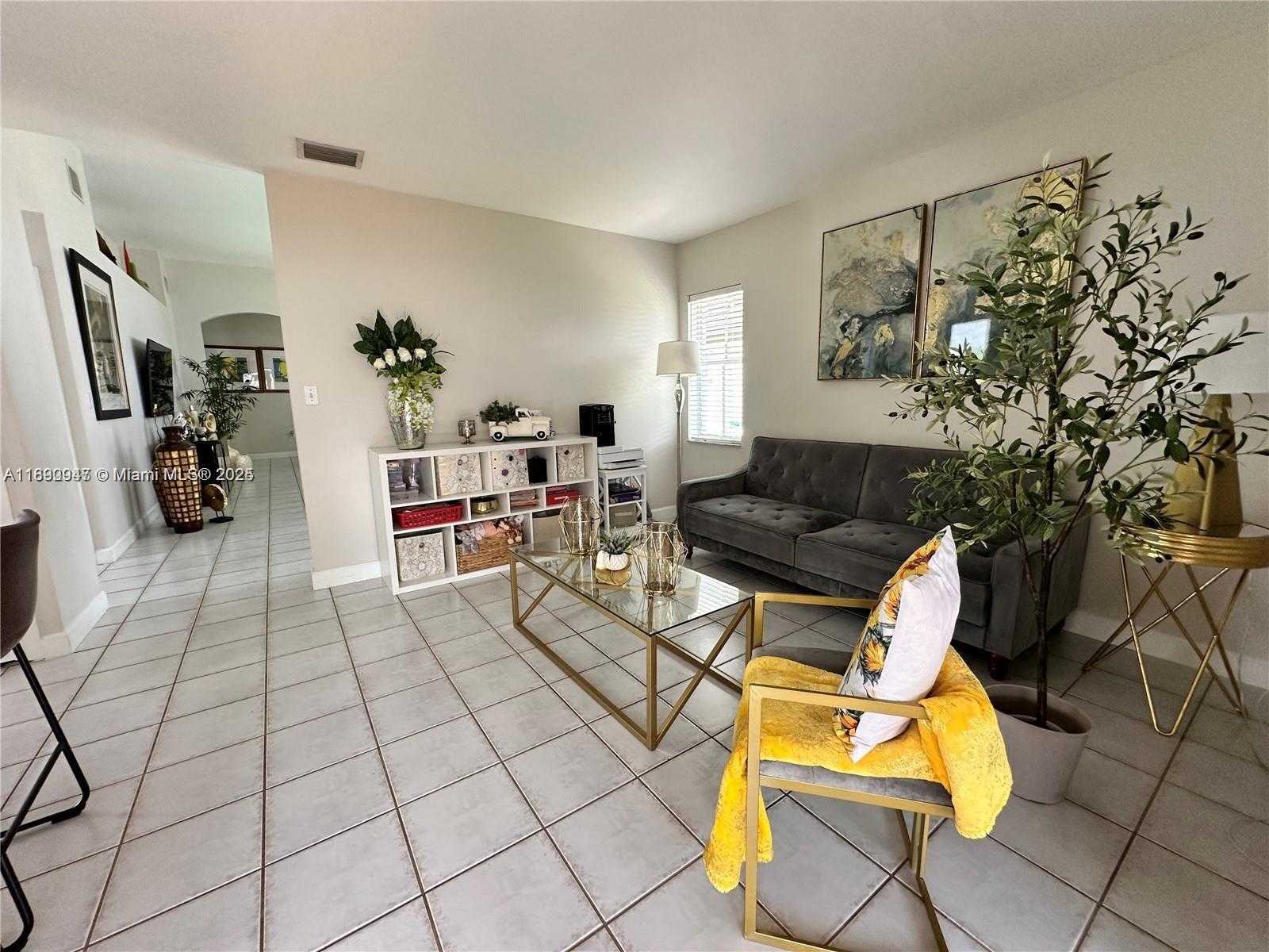Small Image of 12972 NORTH WEST 10TH ST, Miami Number 7