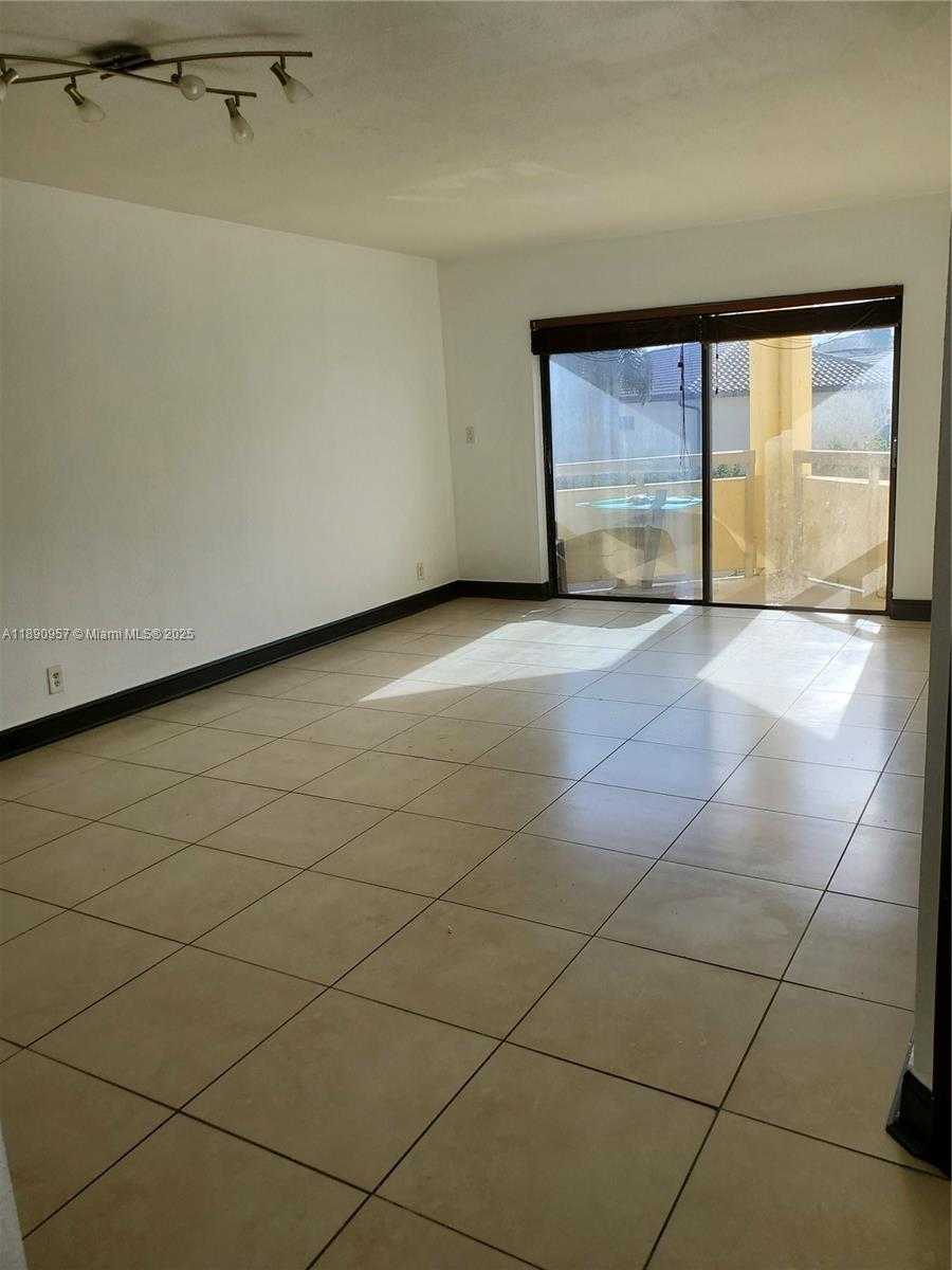 Small Image of 8290 LAKE DR #303, Doral Number 8