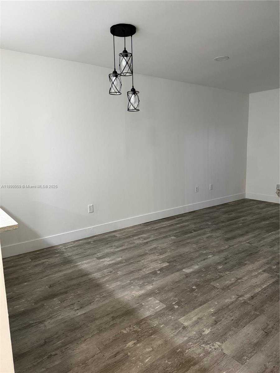 Small Image of 13905 SOUTH WEST 177TH TER #13905, Miami Number 8