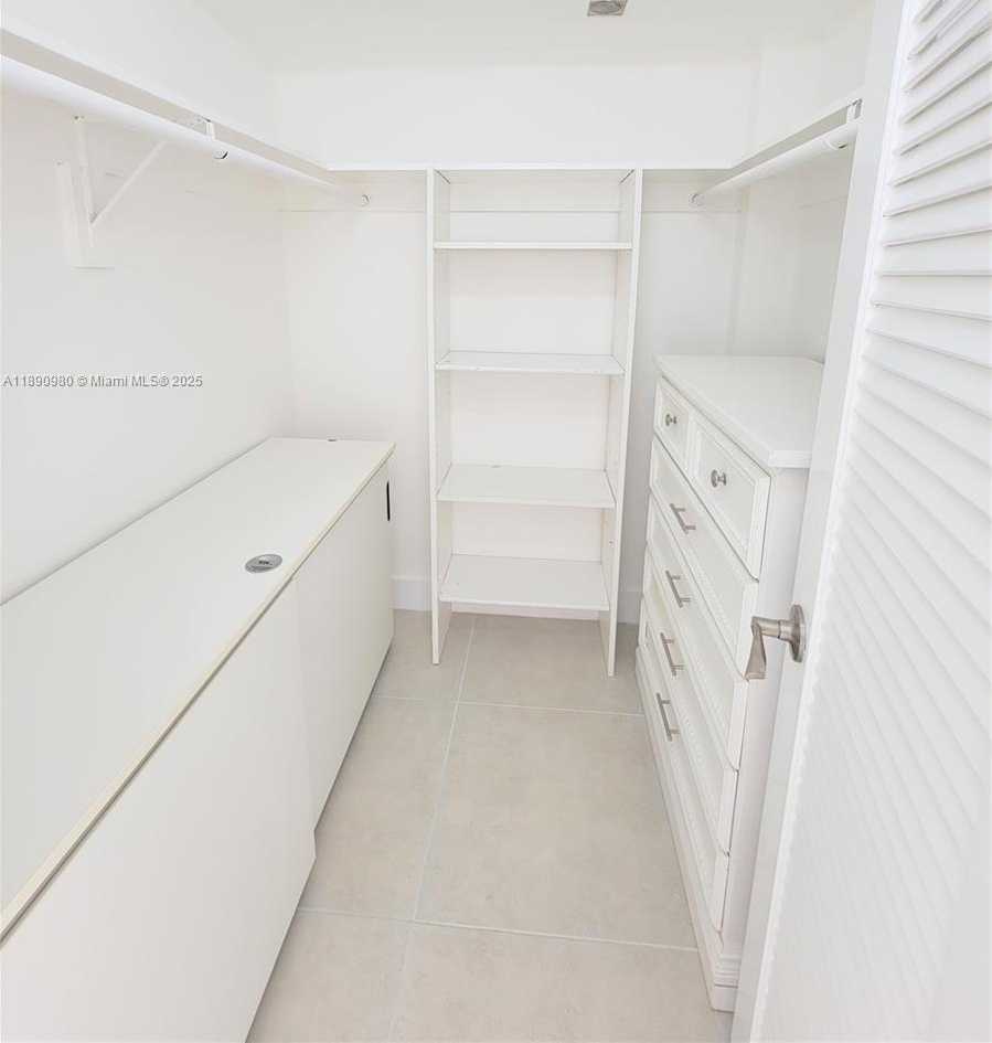 Small Image of 3010 MARCOS DR #R110, Aventura Number 16