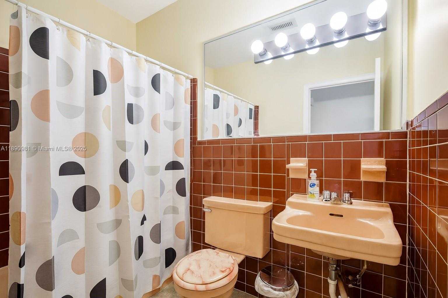 Small Image of 504 SOUTH WEST 10TH ST #2, Hallandale Beach Number 11
