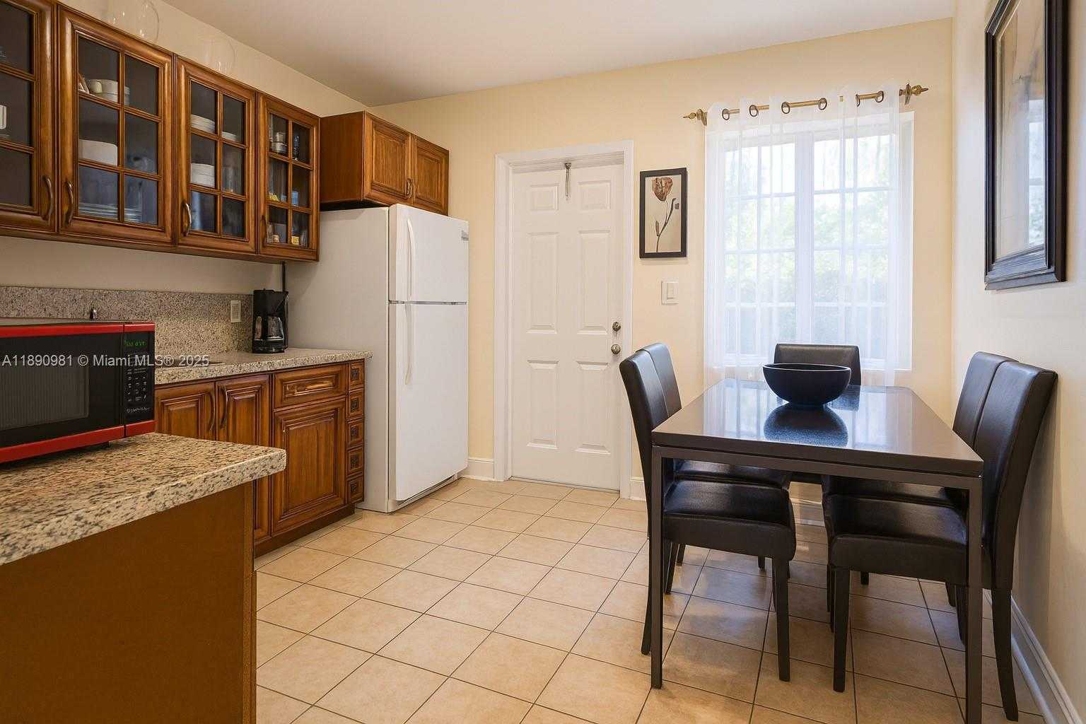 Small Image of 504 SOUTH WEST 10TH ST #2, Hallandale Beach Number 7