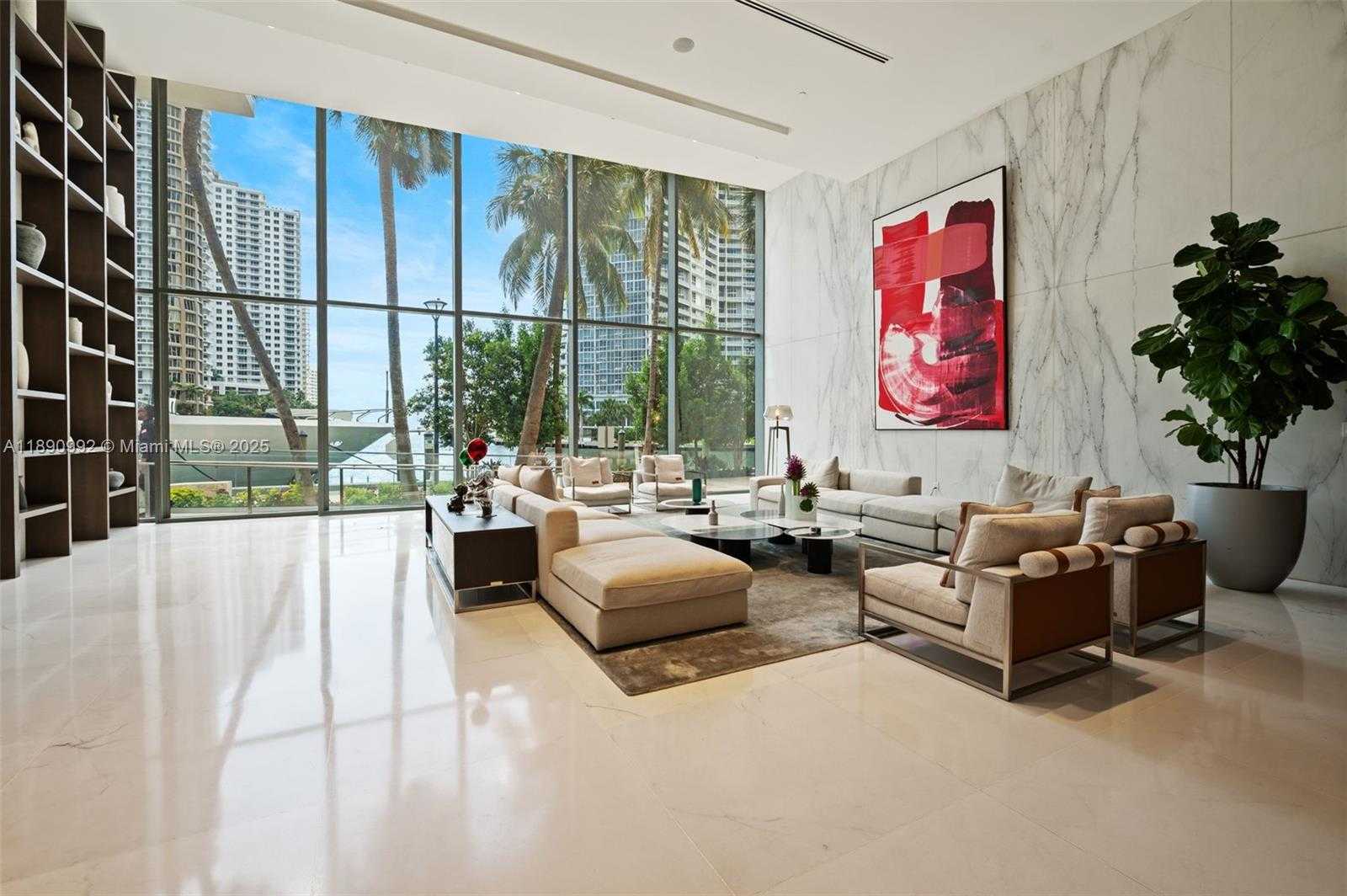 Small Image of 300 BISCAYNE BOULEVARD WAY #5207W, Miami Number 6