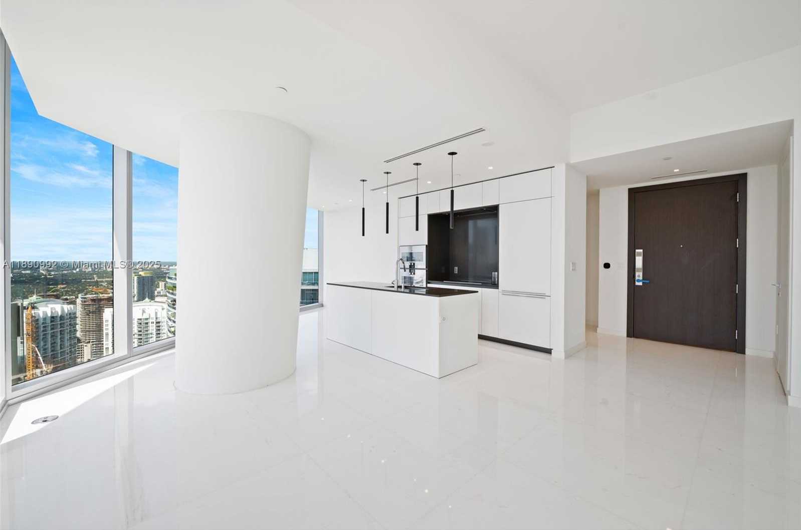 Small Image of 300 BISCAYNE BOULEVARD WAY #5207W, Miami Number 9