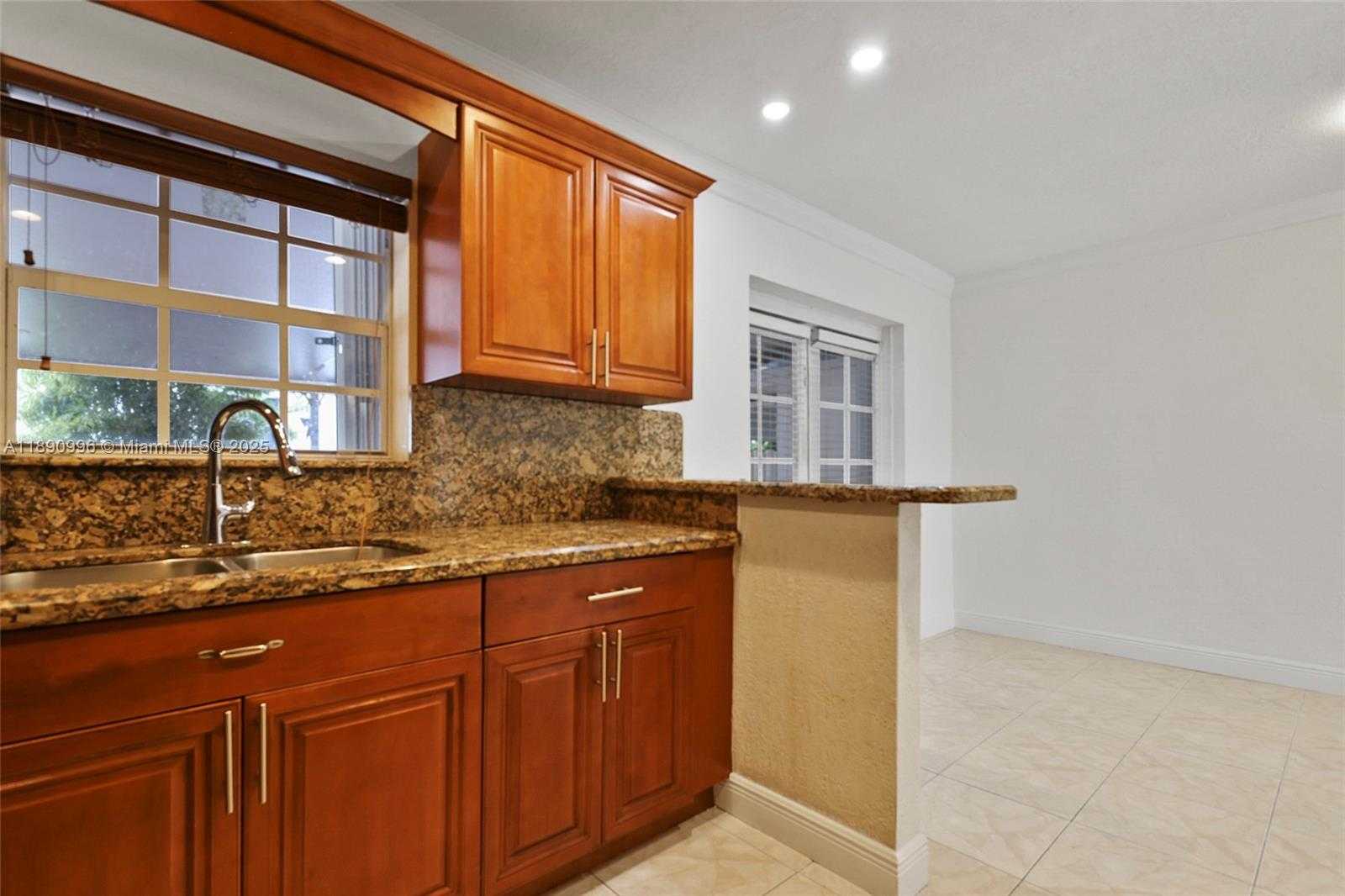 Small Image of 450 NORTH WEST 40TH CT, Miami Number 10
