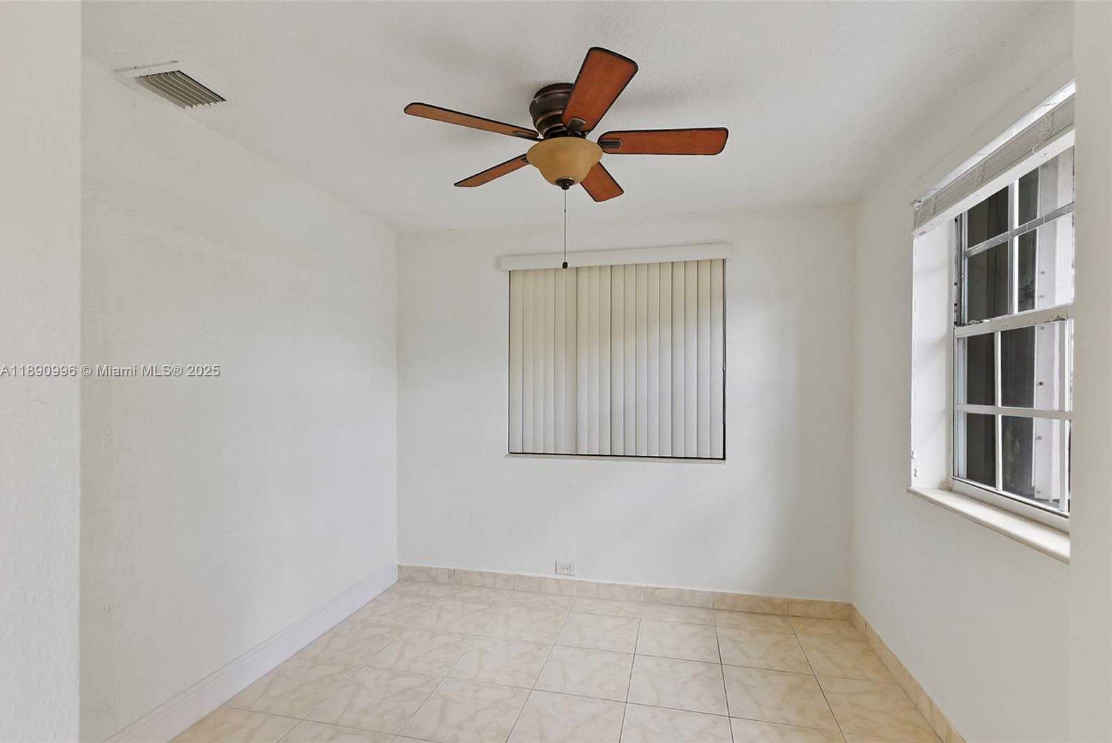 Small Image of 450 NORTH WEST 40TH CT, Miami Number 11