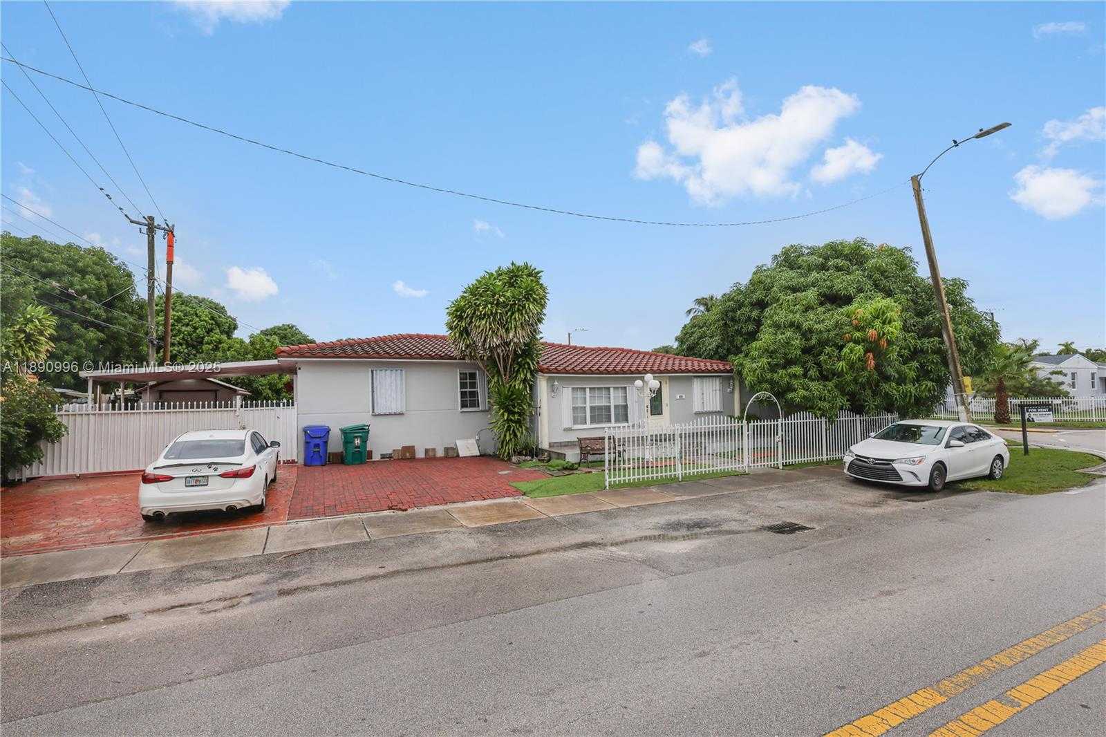 Small Image of 450 NORTH WEST 40TH CT, Miami Number 4