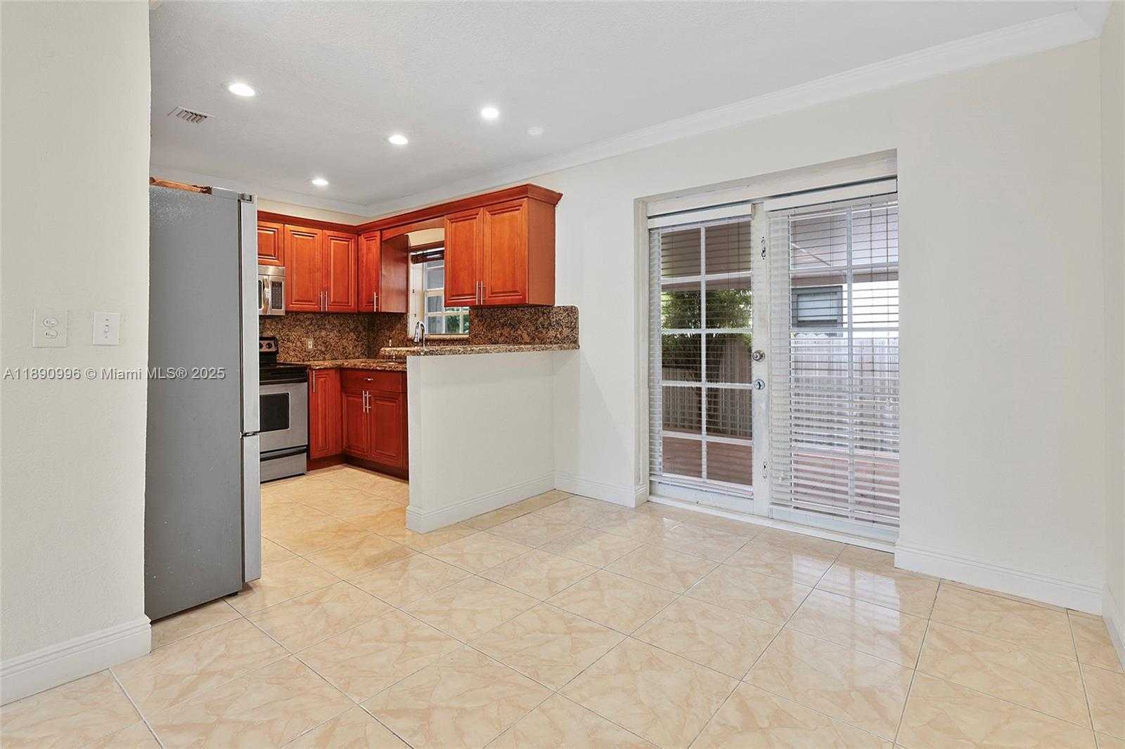 Small Image of 450 NORTH WEST 40TH CT, Miami Number 8