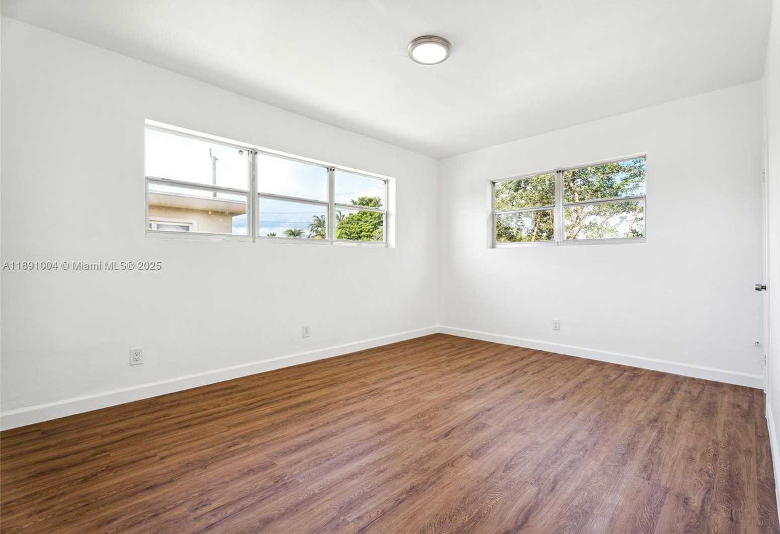 Small Image of 825 85TH ST #4, Miami Beach Number 5