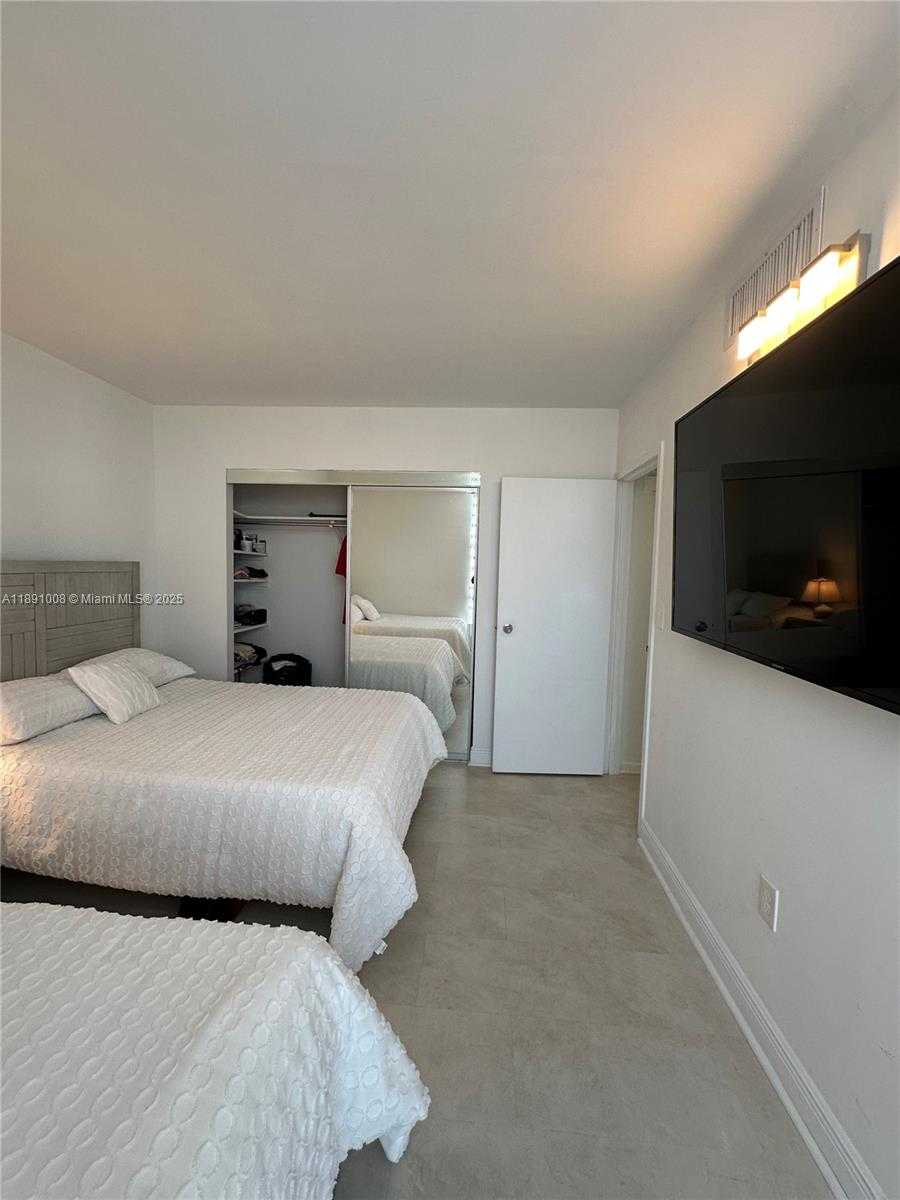 Small Image of 3675 NORTH COUNTRY CLUB DR #1809, Aventura Number 16