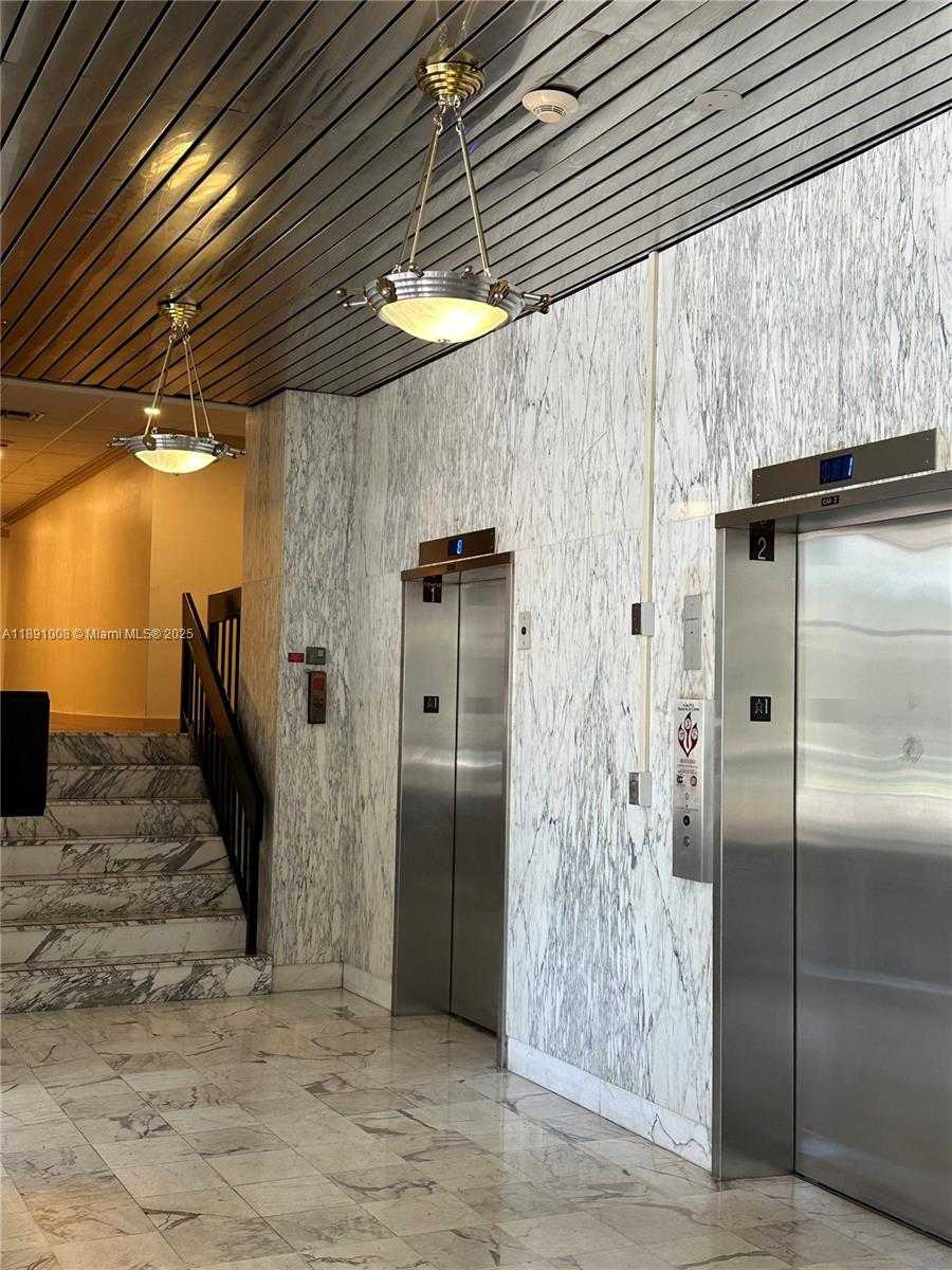 Small Image of 3675 NORTH COUNTRY CLUB DR #1809, Aventura Number 21