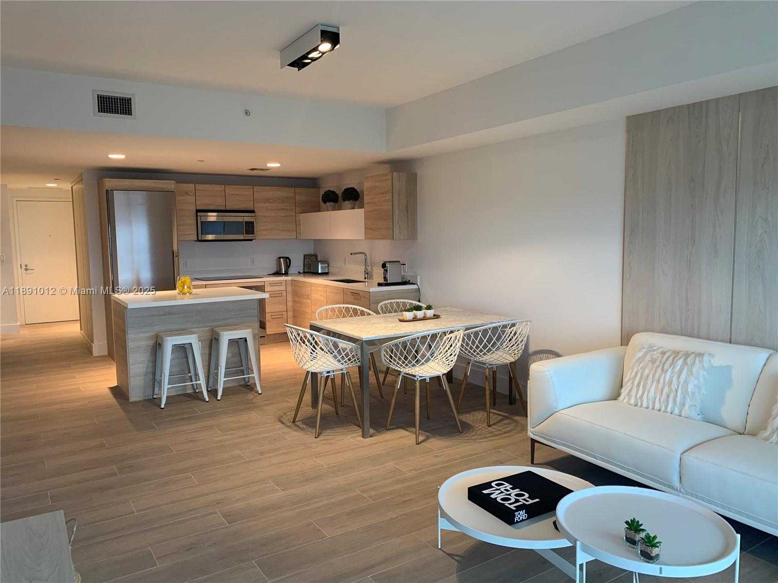 Small Image of 16385 BISCAYNE BLVD #2420, North Miami Beach Number 22