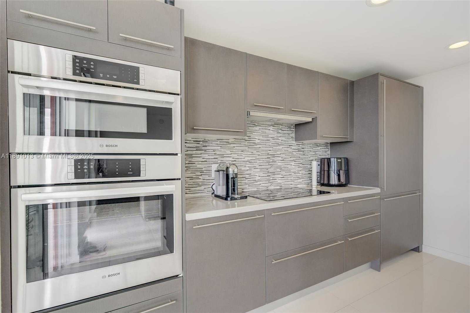 Small Image of 7875 NORTH WEST 107TH AVE #516, Doral Number 11