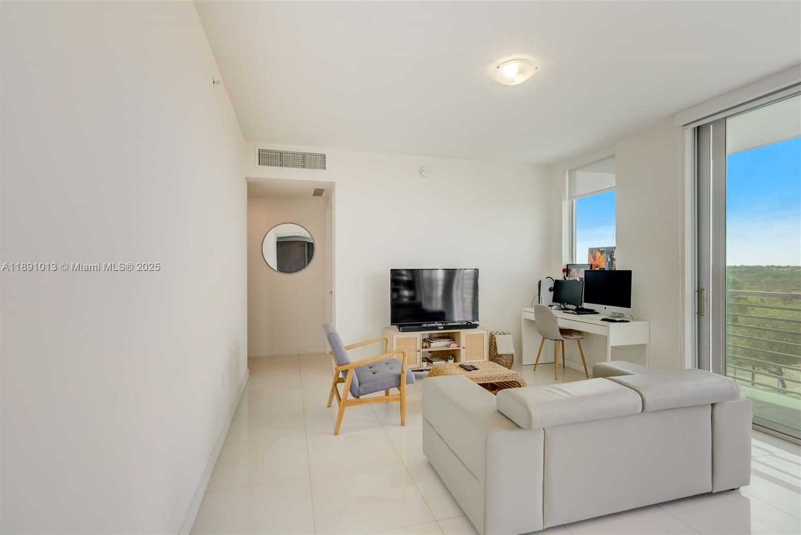 Small Image of 7875 NORTH WEST 107TH AVE #516, Doral Number 4