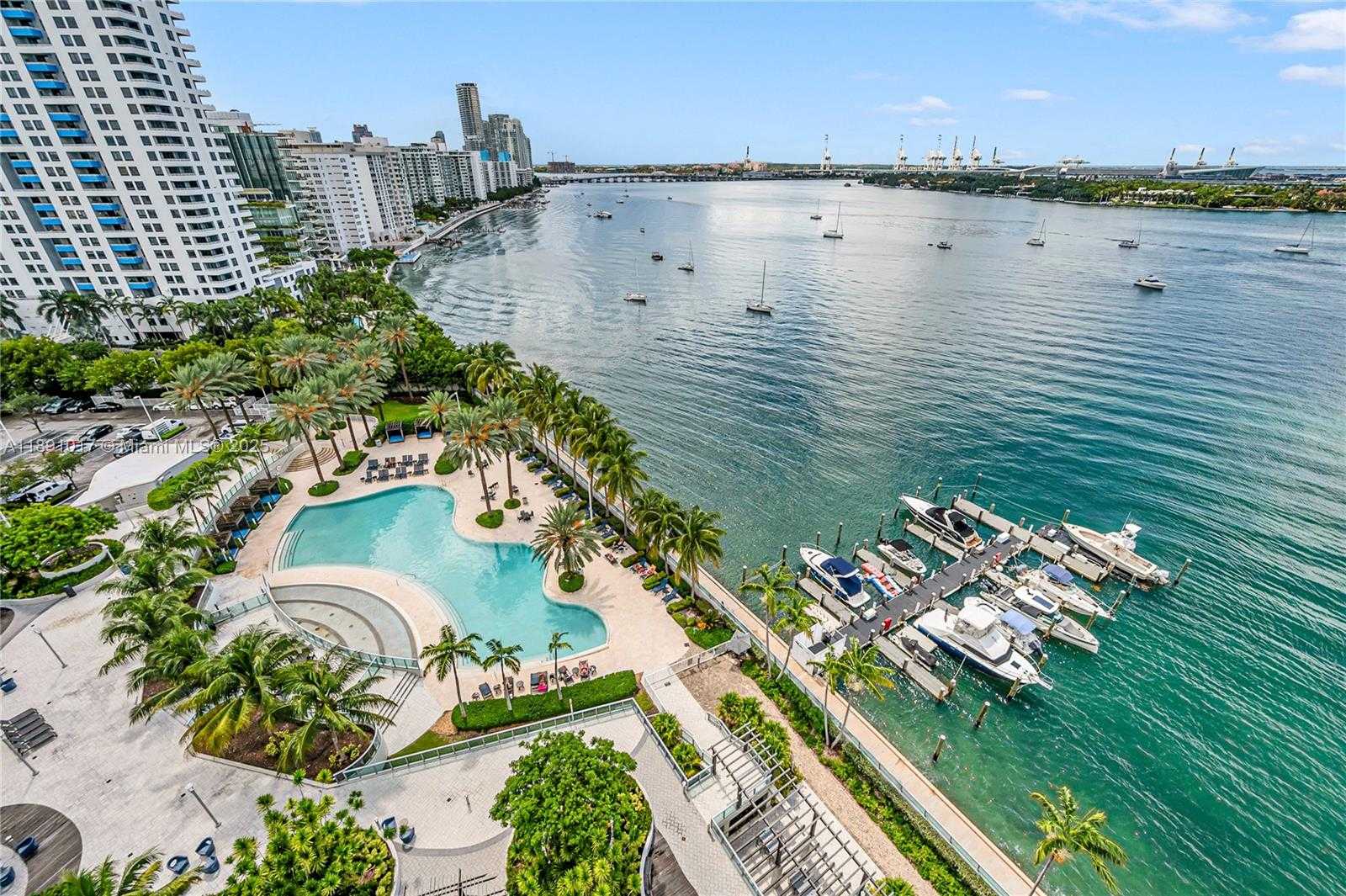 Small Image of 1500 WEST BAY RD #1536S, Miami Beach Number 11