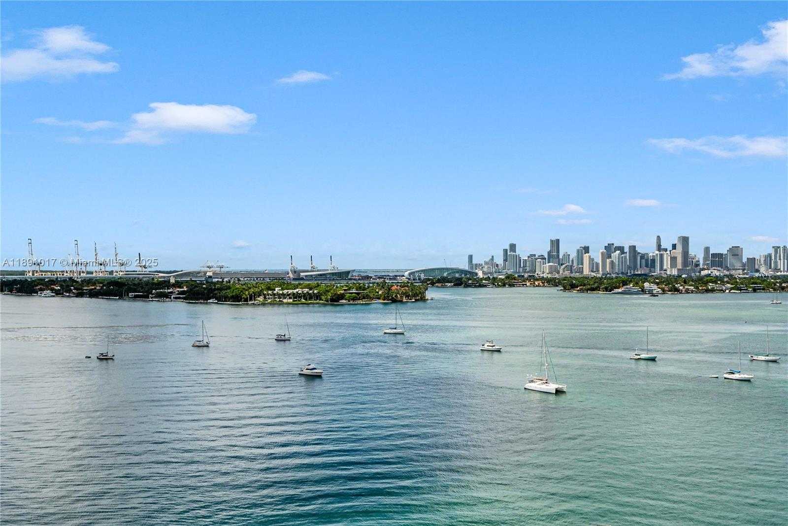 Small Image of 1500 WEST BAY RD #1536S, Miami Beach Number 13