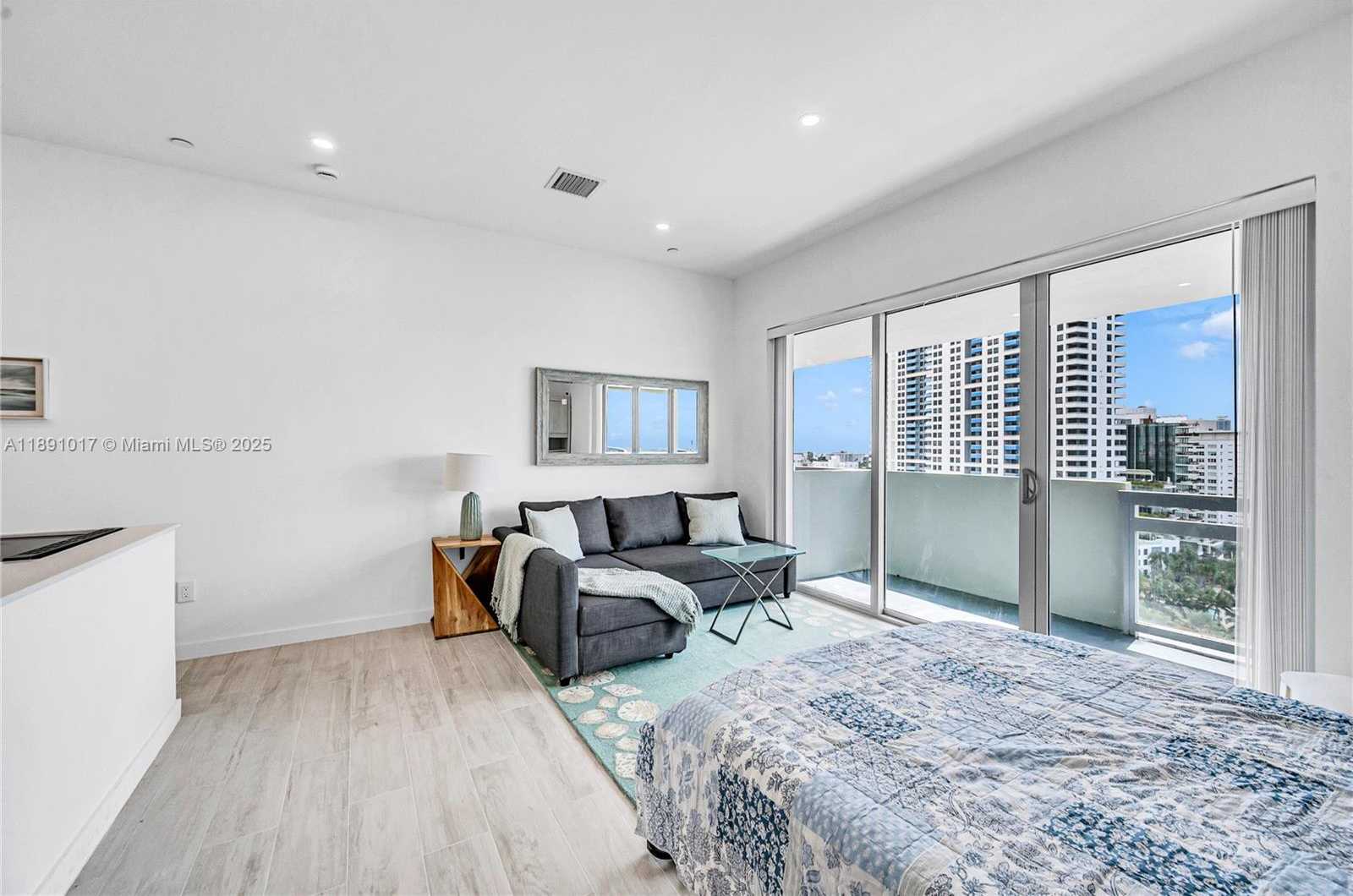 Small Image of 1500 WEST BAY RD #1536S, Miami Beach Number 18