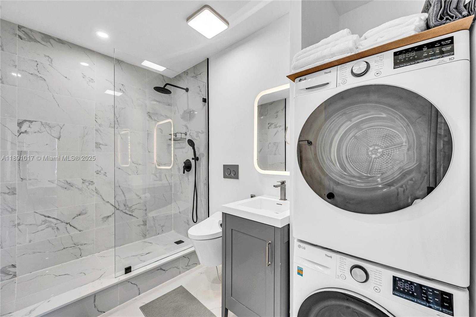 Small Image of 1500 WEST BAY RD #1536S, Miami Beach Number 21