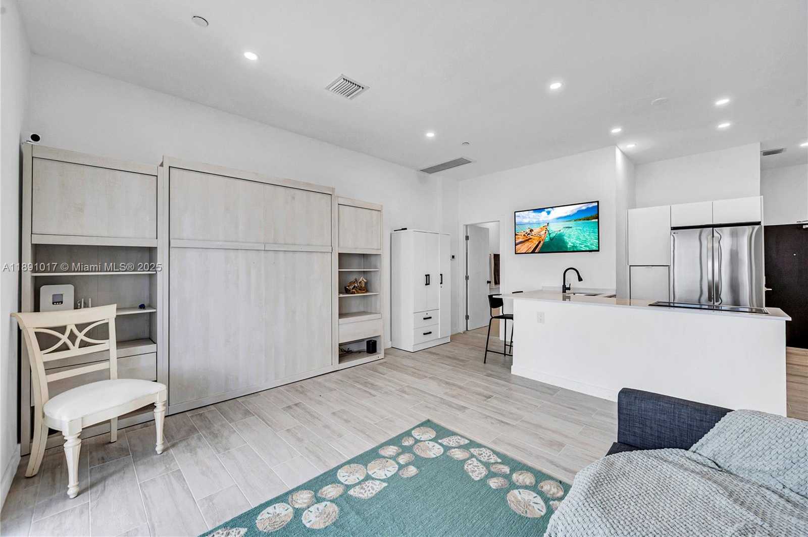 Small Image of 1500 WEST BAY RD #1536S, Miami Beach Number 30