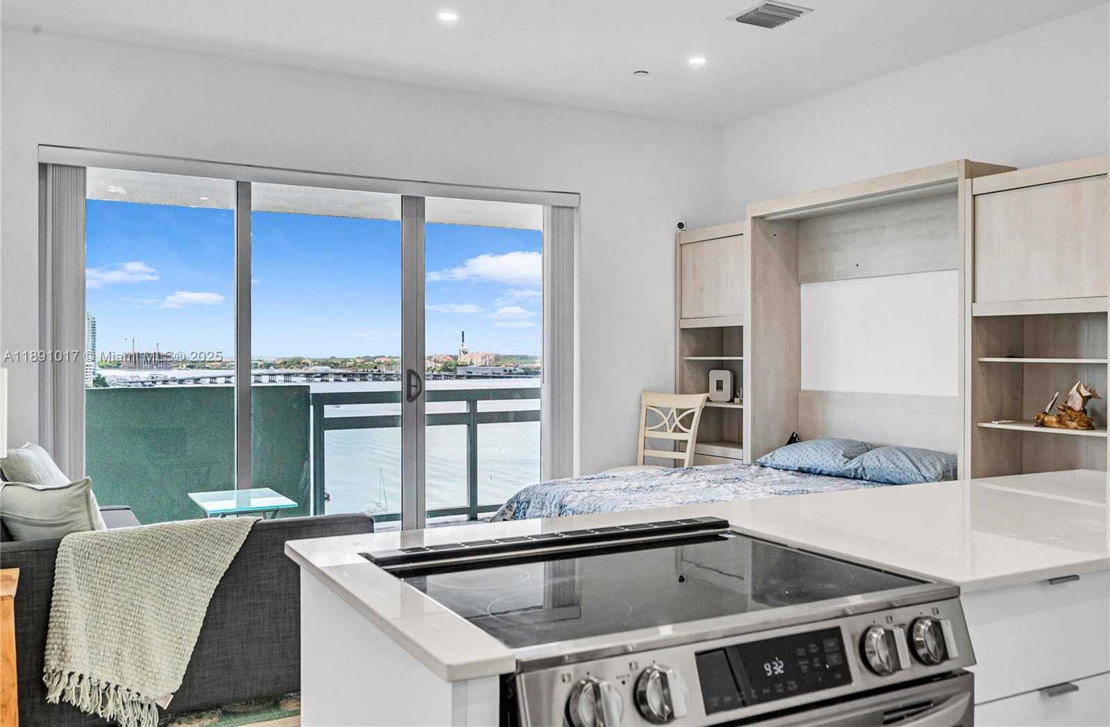 Small Image of 1500 WEST BAY RD #1536S, Miami Beach Number 4