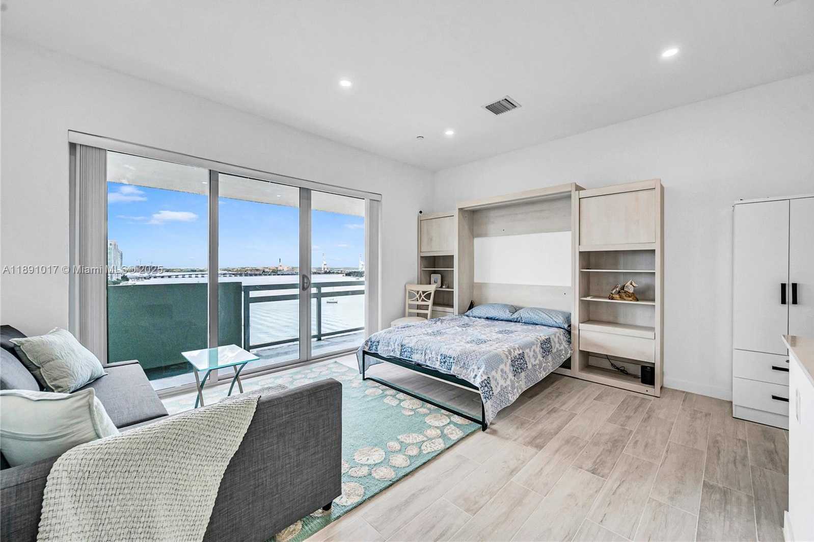 Small Image of 1500 WEST BAY RD #1536S, Miami Beach Number 5